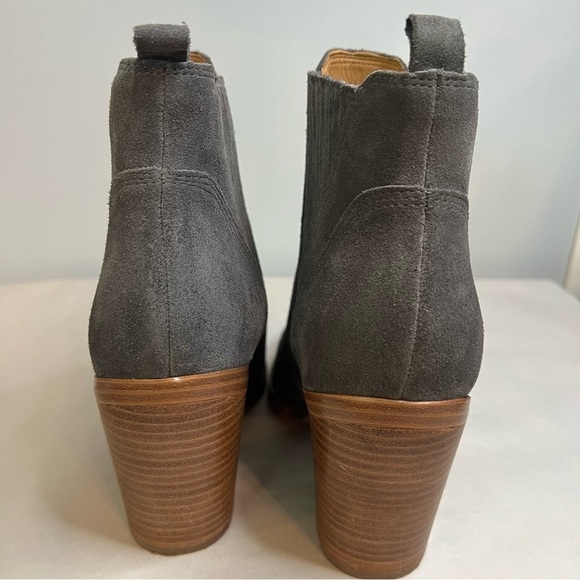 Marc Fisher Women Gadri Pointed Toe Chelsea Ankle Boots Size 9 M Gray Leather - Picture 7 of 16
